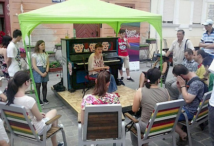 Pianina vibrate!